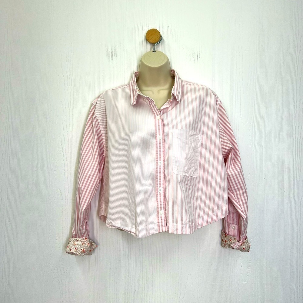 American Eagle -Oxford Light Pink Stripe Floral Button Down Crop Top Small